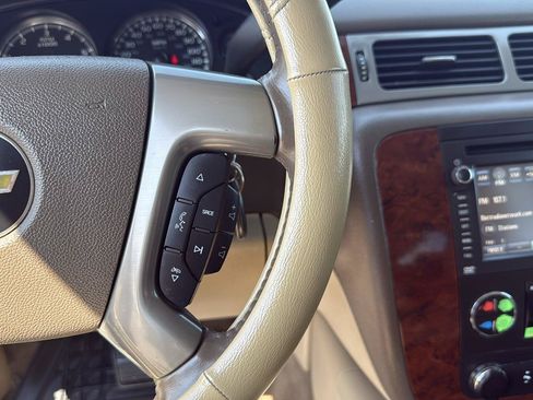 Used 2012 Chevrolet Silverado 1500 LTZ w/ LTZ White Diamond Edition AWD/4WD image 18