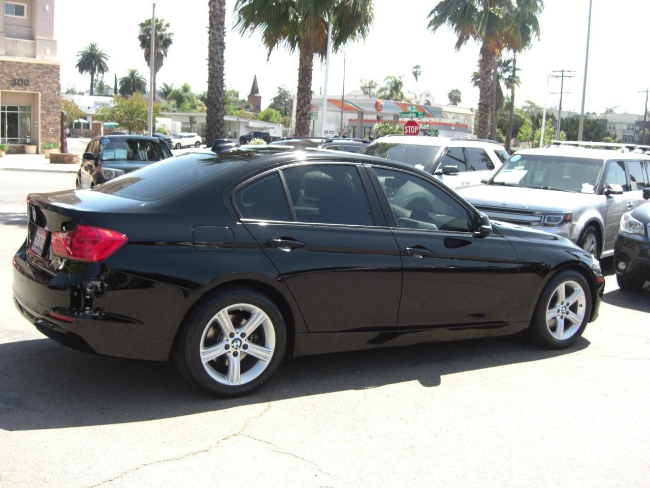 Used 2014 BMW 320i Sedan RWD image 13