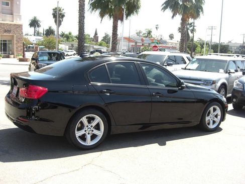 Used 2014 BMW 320i Sedan RWD image 13