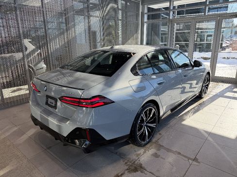 New 2026 BMW 530i xDrive w/ M Sport Package AWD/4WD image 6