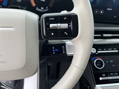 Certified 2025 Hyundai Santa Fe SEL image 22