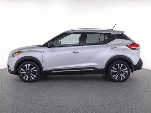 Used 2019 Nissan Kicks SR FWD image 6