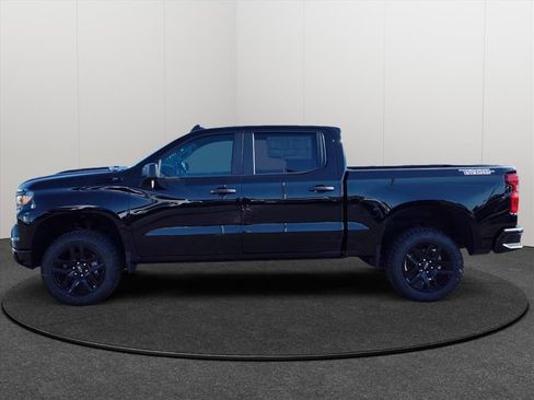 New 2026 Chevrolet Silverado 1500 Custom Trail Boss w/ LPO, Dark Essentials Package AWD/4WD image 2