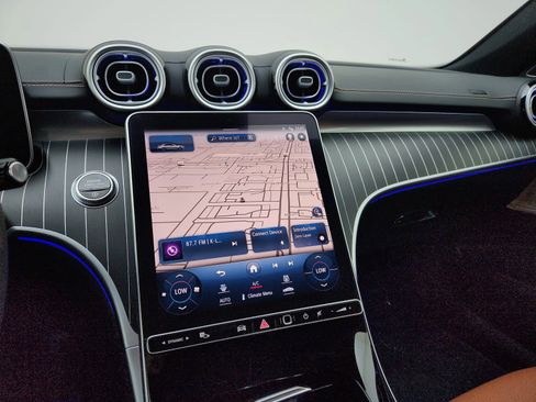 Used 2023 Mercedes-Benz C 300 Sedan image 13