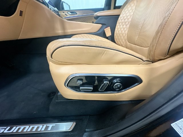 Used 2025 Jeep Grand Cherokee Summit AWD/4WD image 22
