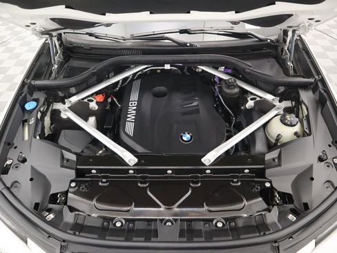 Used 2023 BMW X7 xDrive40i w/ Premium Package image 31