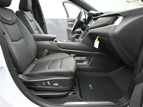 New 2025 Cadillac XT5 Premium Luxury w/ Technology Package image 18