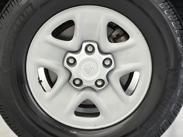 Used 2018 Toyota Tundra SR5 RWD image 13