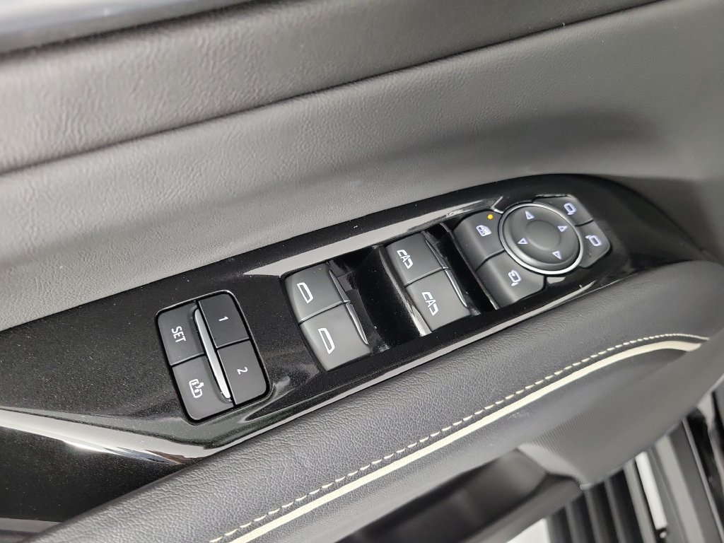 Used 2023 Cadillac Escalade Sport w/ LPO, ONYX Package RWD image 20