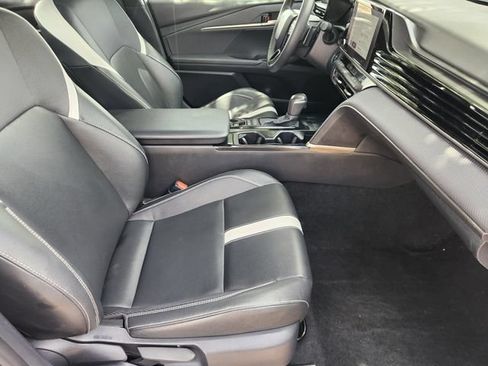 Used 2025 Toyota Camry SE FWD image 14