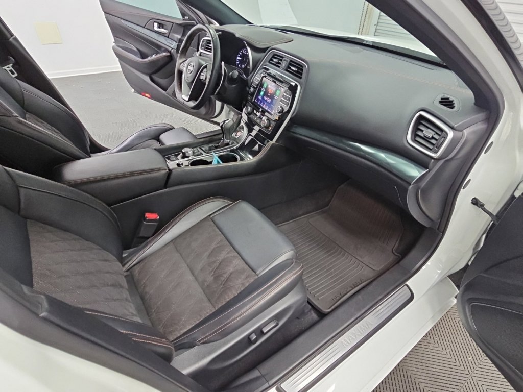 Used 2023 Nissan Maxima SR w/ Sport Mat Group FWD image 38