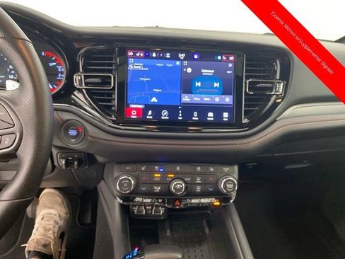 Used 2025 Dodge Durango GT AWD/4WD image 23