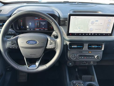 Used 2025 Ford Maverick Lobo image 28