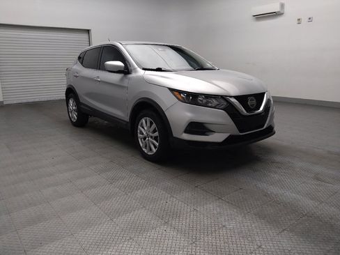 Used 2020 Nissan Rogue Sport S w/ Appearance Package FWD image 13