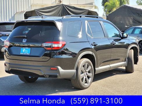 New 2026 Honda Pilot Sport image 4