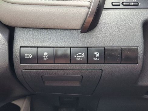 Used 2023 Toyota Camry SE image 30