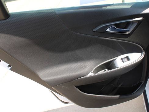 Used 2020 Chevrolet Malibu LT FWD image 15