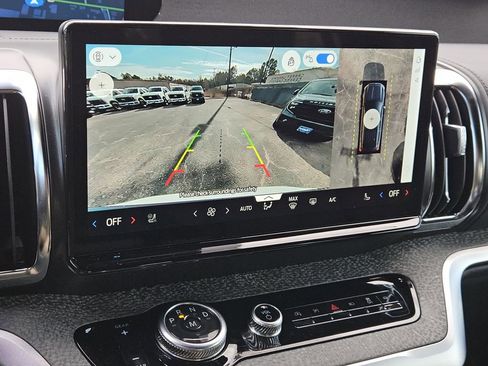 New 2025 Ford Expedition Tremor image 18