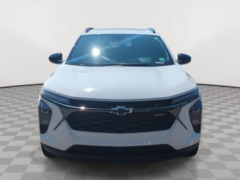 Used 2024 Chevrolet Trax RS w/ Sunroof Package FWD image 15