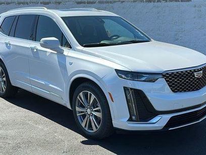 New 2025 Cadillac XT6 Premium Luxury
