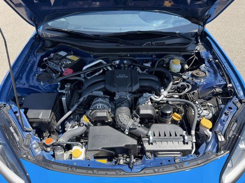 Used 2024 Toyota GR86 Premium RWD image 32