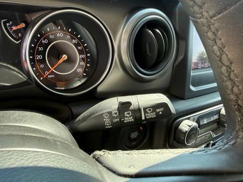 Used 2023 Jeep Wrangler Unlimited Sport AWD/4WD image 31