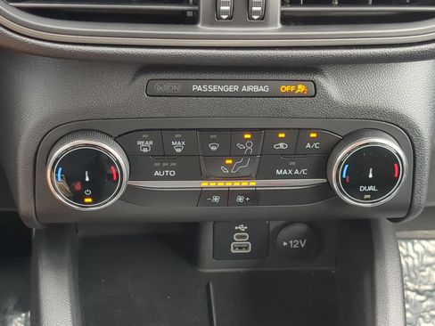 Used 2025 Ford Escape Active AWD/4WD image 23