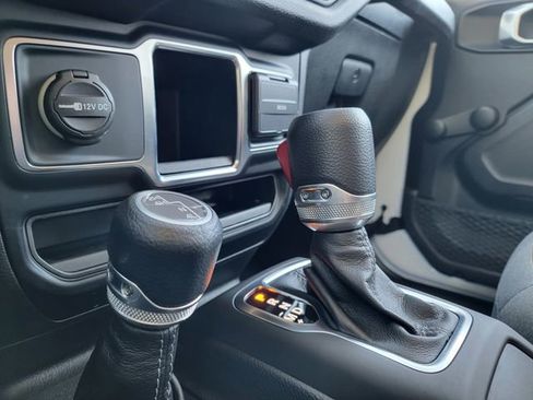 Certified 2024 Jeep Wrangler Unlimited Sport AWD/4WD image 30