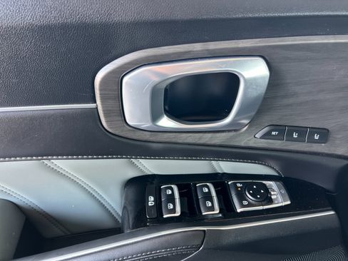 Certified 2024 Kia Sorento SX Prestige w/ Sage Leather Package image 10