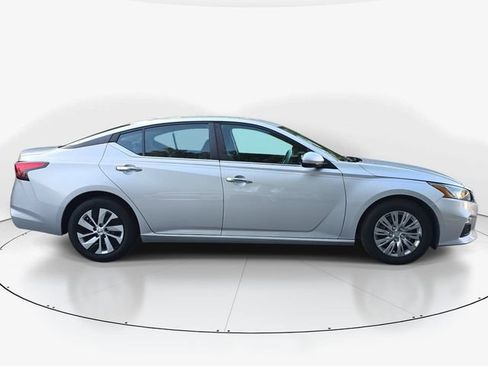 Used 2020 Nissan Altima 2.5 S FWD image 4