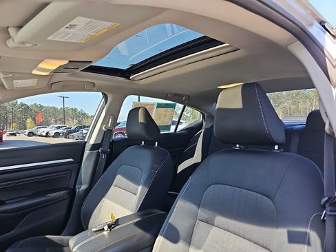 Used 2022 Nissan Altima 2.5 SV w/ SV Premium Package image 33