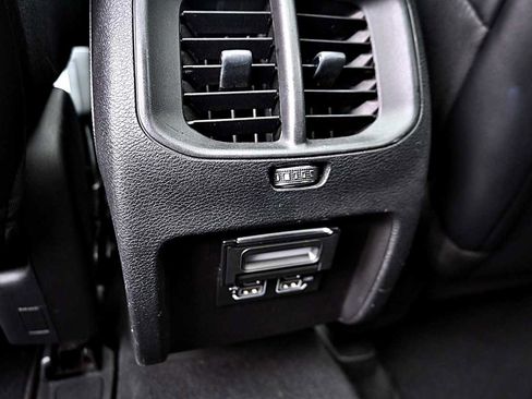 Used 2020 Jeep Cherokee Latitude Plus FWD image 14
