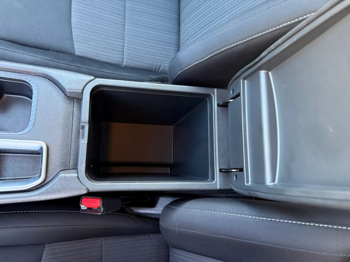 Used 2024 Nissan Sentra SV FWD image 35