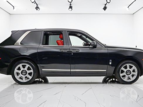 Used 2019 Rolls-Royce Cullinan AWD/4WD image 14