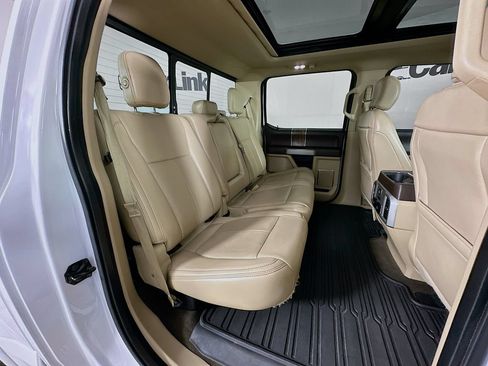 Used 2018 Ford F150 Lariat w/ Equipment Group 502A Luxury AWD/4WD image 33