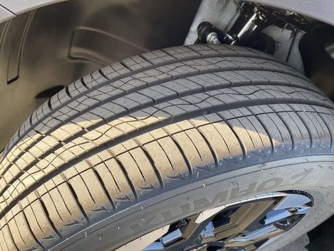 New 2025 Kia Sorento S image 43