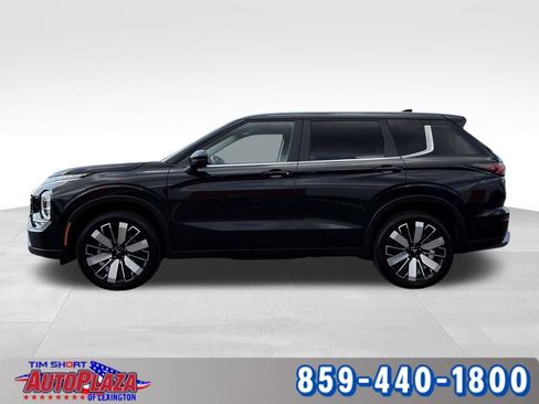 Used 2025 Mitsubishi Outlander SE AWD/4WD image 12