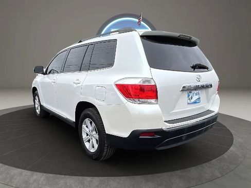 Used 2013 Toyota Highlander SE image 16