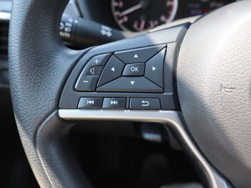 Used 2023 Nissan Altima 2.5 SV AWD/4WD image 15