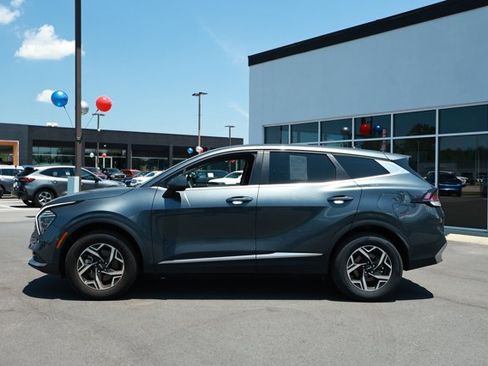 Used 2024 Kia Sportage LX AWD/4WD image 9