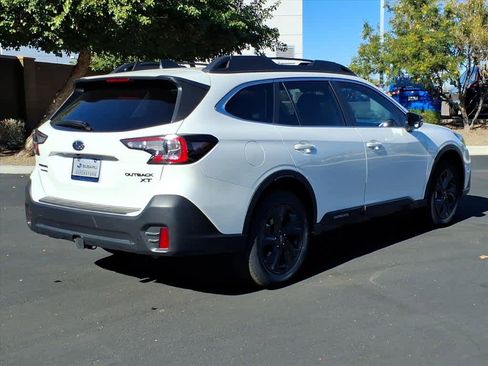 Certified 2022 Subaru Outback Onyx Edition XT image 7