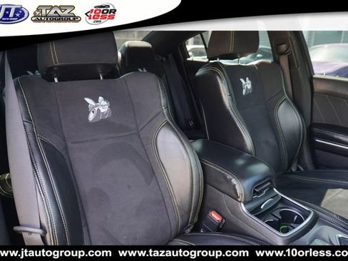 Used 2019 Dodge Charger Scat Pack RWD image 13