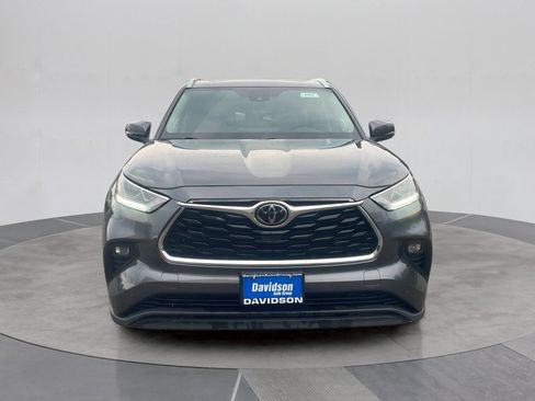 Used 2023 Toyota Highlander Limited AWD/4WD image 9