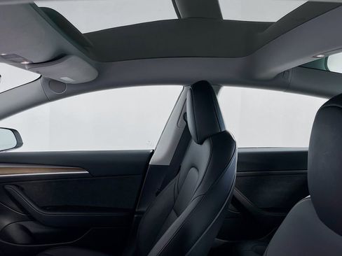 Used 2023 Tesla Model 3 Standard Range RWD image 22