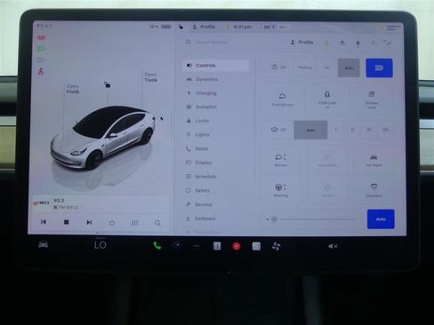 Used 2023 Tesla Model 3 Standard Range RWD image 12