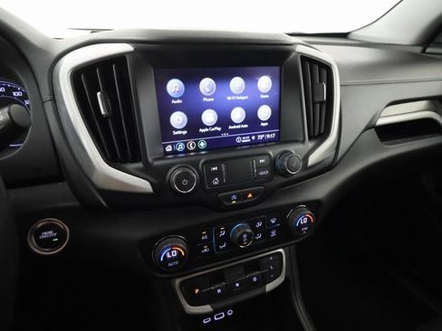 Used 2023 GMC Terrain SLT image 18