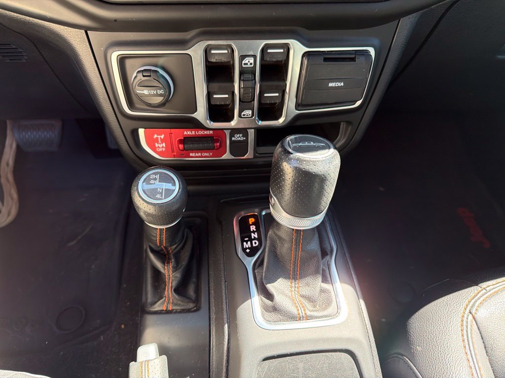 Used 2021 Jeep Gladiator Mojave AWD/4WD image 4