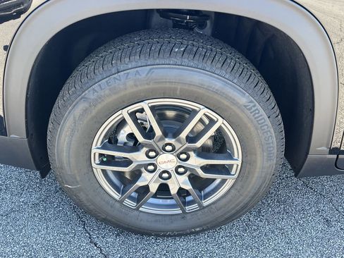 New 2026 GMC Acadia Elevation image 25