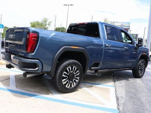 New 2025 GMC Sierra 2500 Denali Ultimate image 6