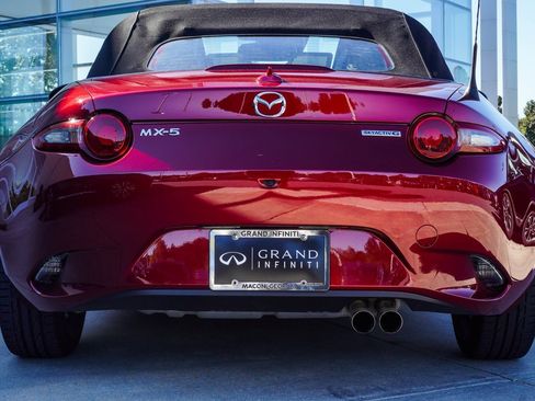 Used 2023 MAZDA MX-5 Miata Grand Touring image 10